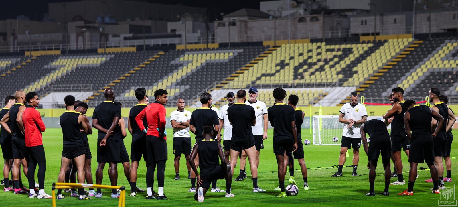 الجليدان في حسابات بلان.. وعودة المصابين تعزز صفوف الاتحاد