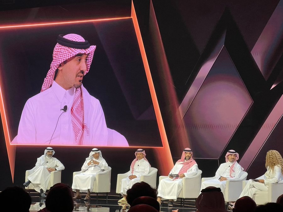 وزير الرياضة: استضافة كأس العالم 2034 ستكون الحدث الأضخم في تاريخ المملكة