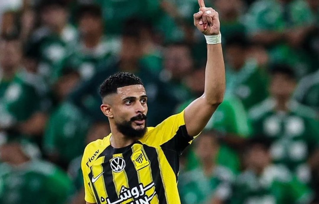 صفقة «العمري» تعود للحياة.. خطوة جديدة من الاتحاد لإقناع النصر