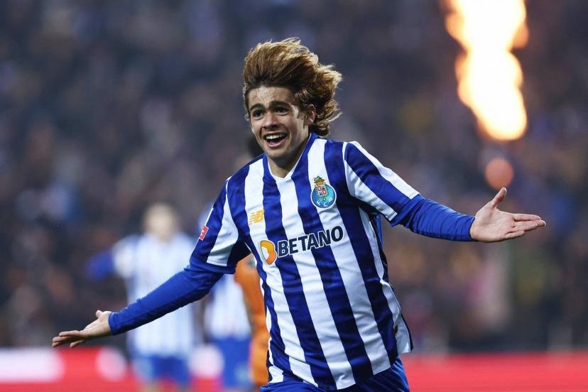 بورتو: شرط وحيد لرحيل مورا إلى الاتحاد